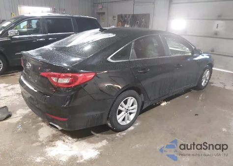 2015 Hyundai Sonata Se z USA, uszkodzony, nr VIN 5NPE24AF4FH240626